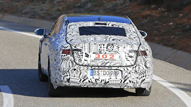 VW Arteon 2017 spy shot 2