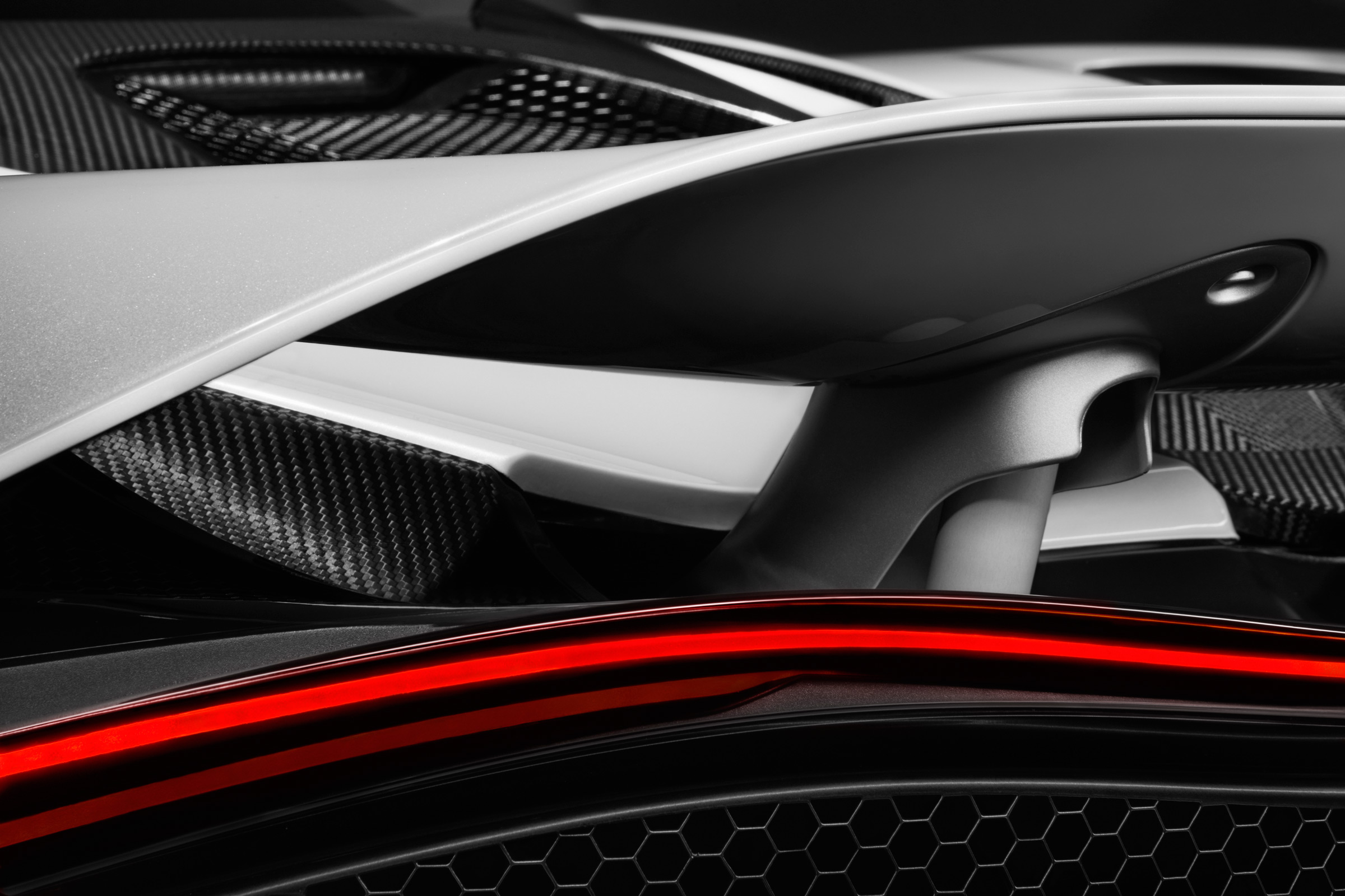 McLaren Super Series replacement - rear detail