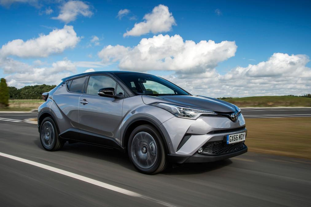 Toyota C-HR - Front Action