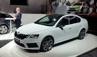 Skoda Octavia vRS 2017 front side