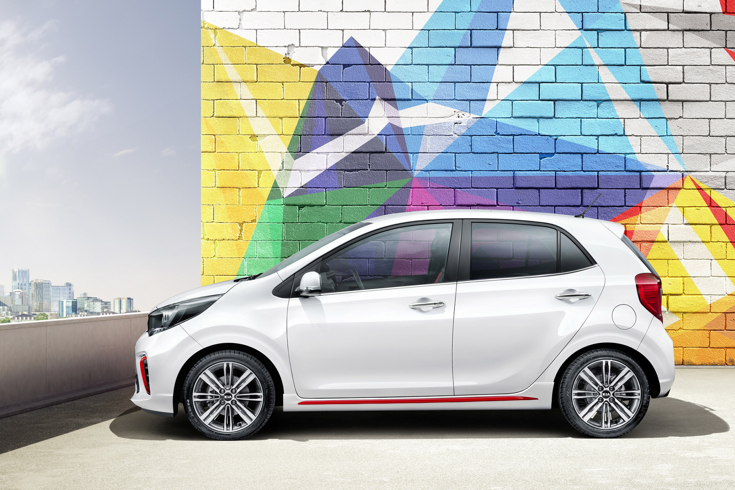 Kia Picanto GT Line side