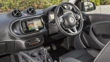 Smart Brabus ForFour 2017 - interior