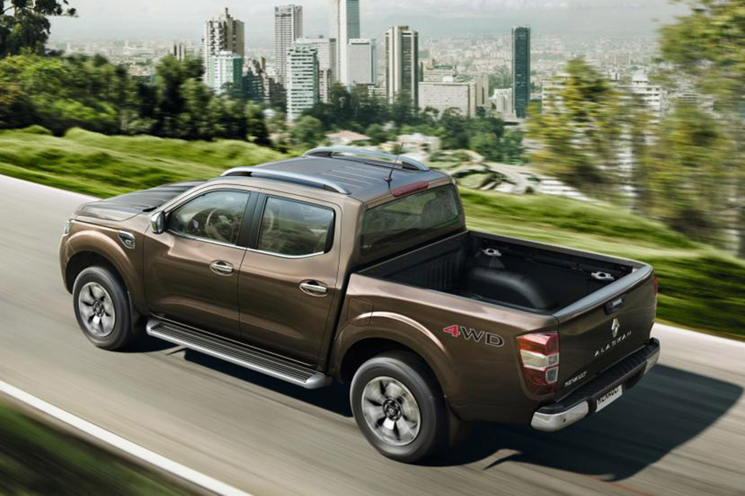 Renault Alaskan - rear
