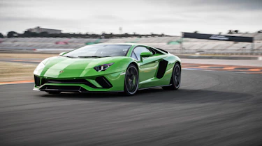 Lamborghini Aventador S - front action