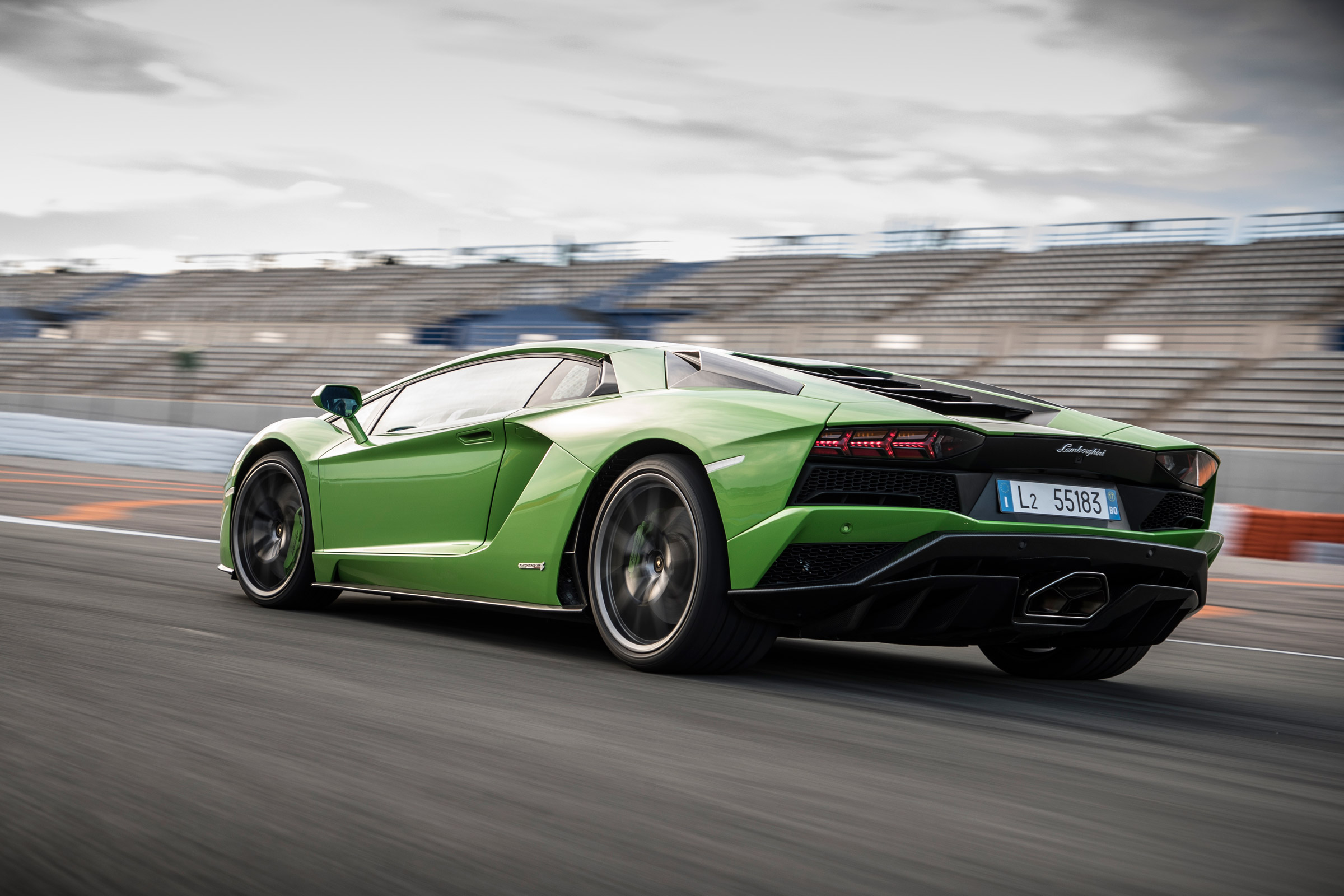 Lamborghini Aventador S - rear