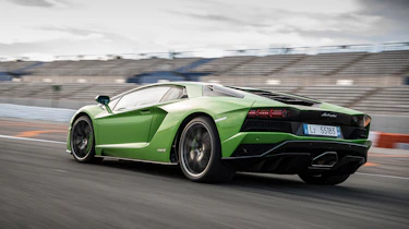 Lamborghini Aventador S - rear