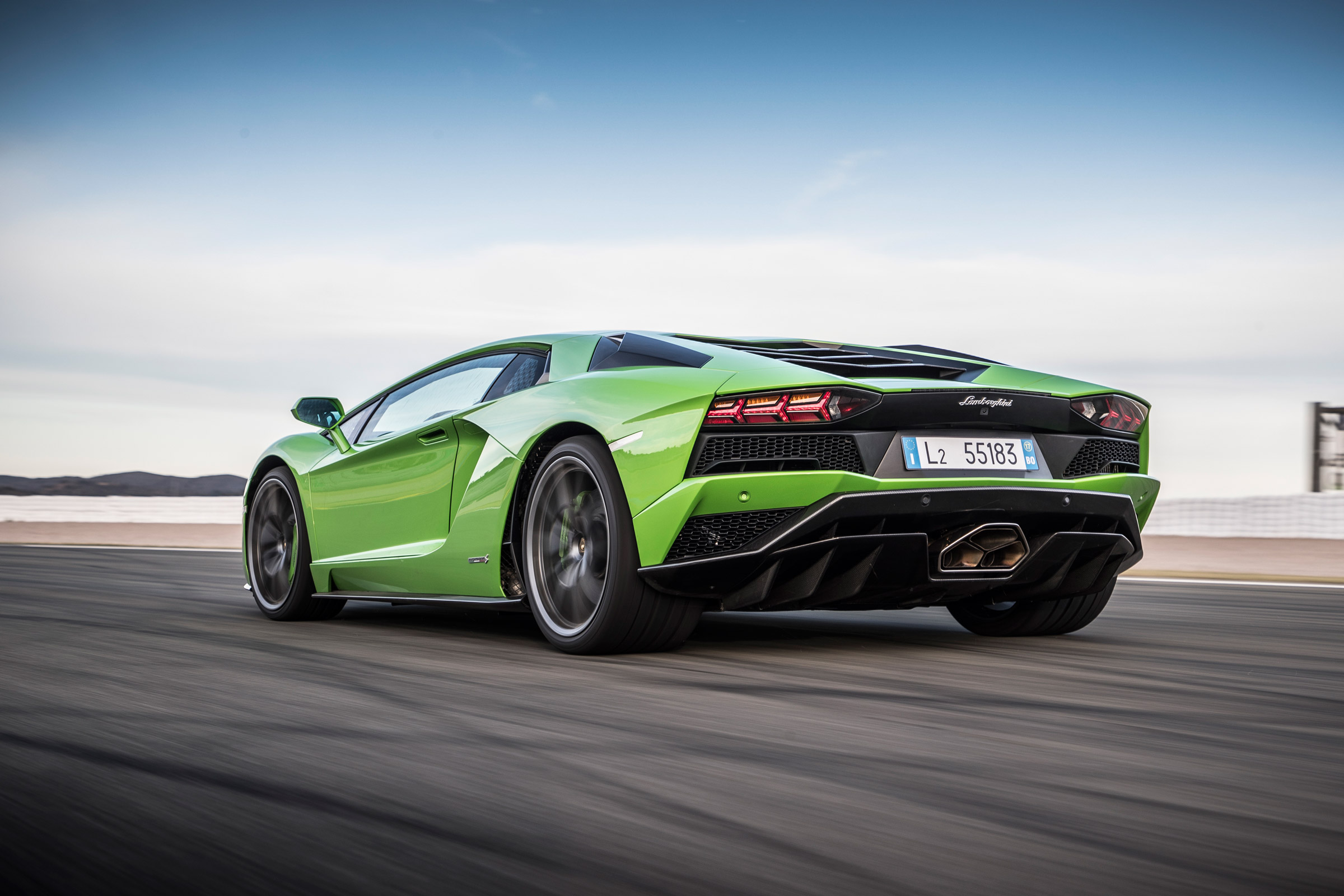 Lamborghini Aventador S - rear action