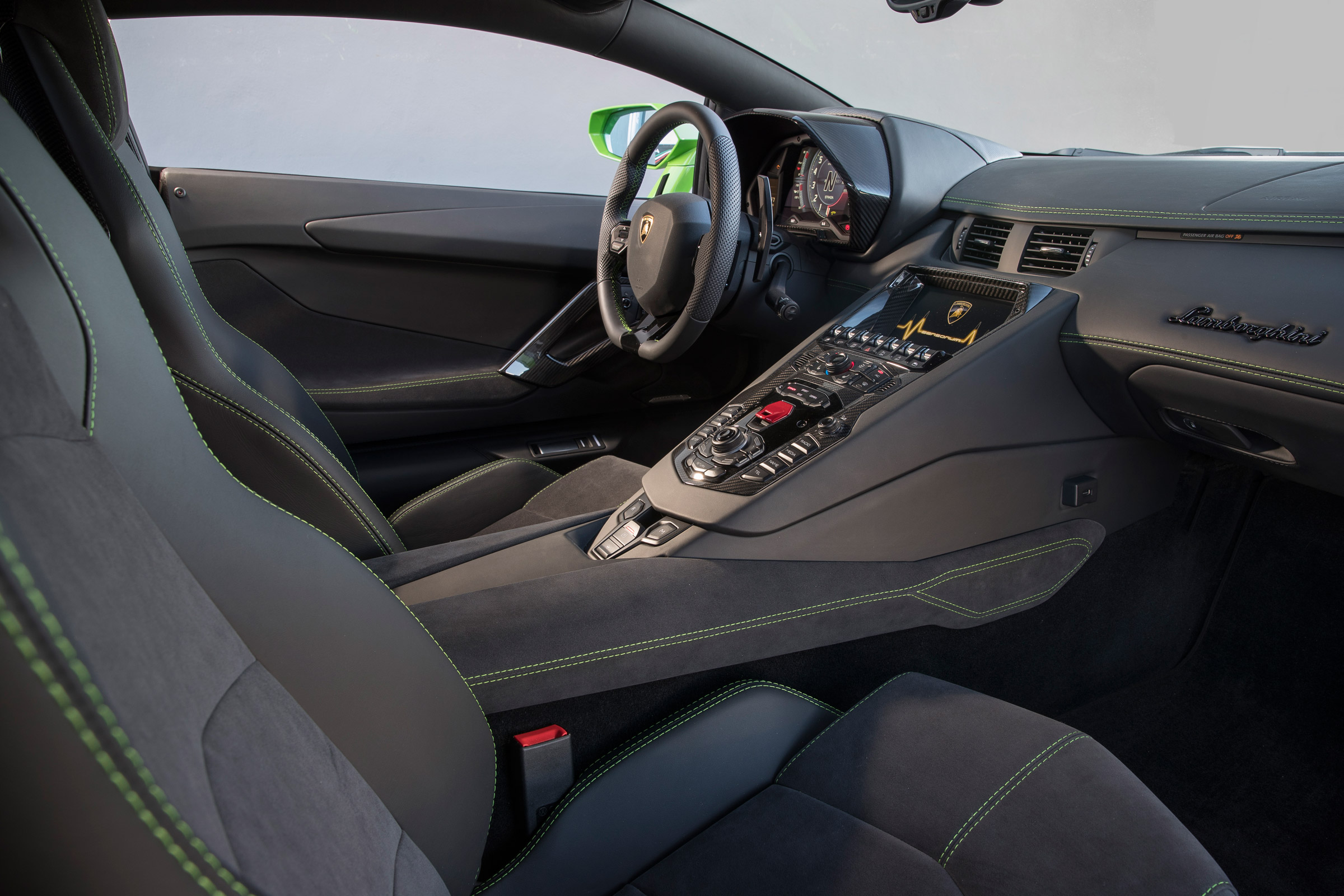Lamborghini Aventador S - interior