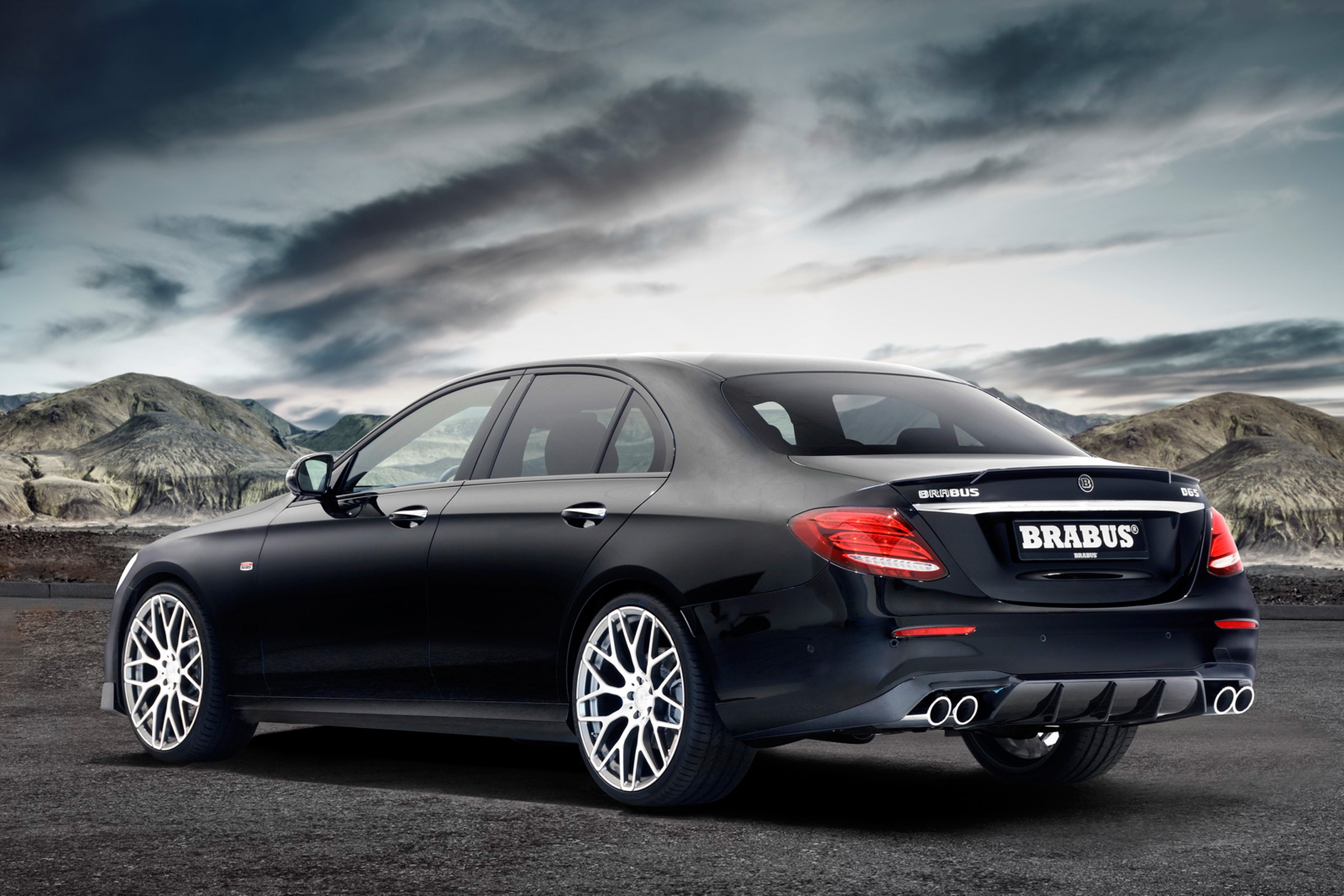 Mercedes E-Class Brabus 2017 - rear quarter