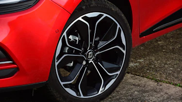 Renault Clio - wheel