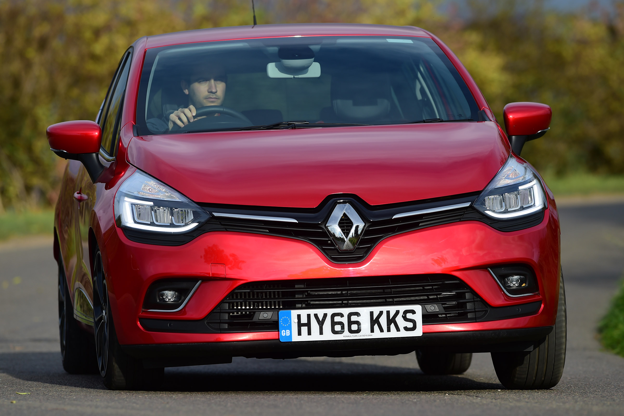 Renault Clio - front cornering