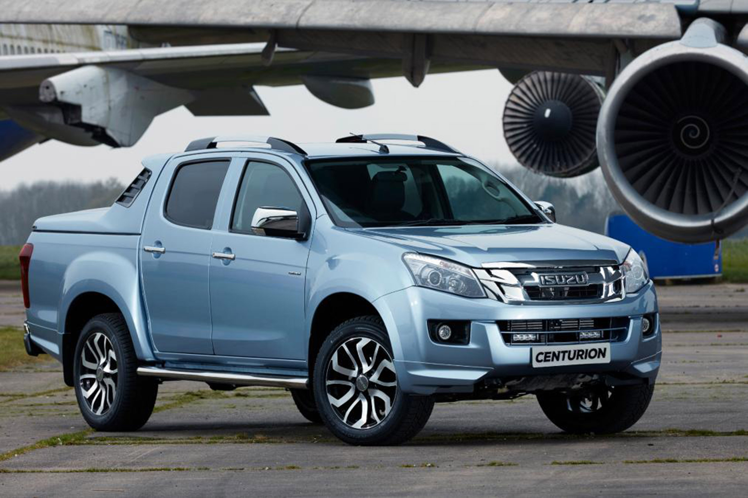 Isuzu D-Max Centurion - front