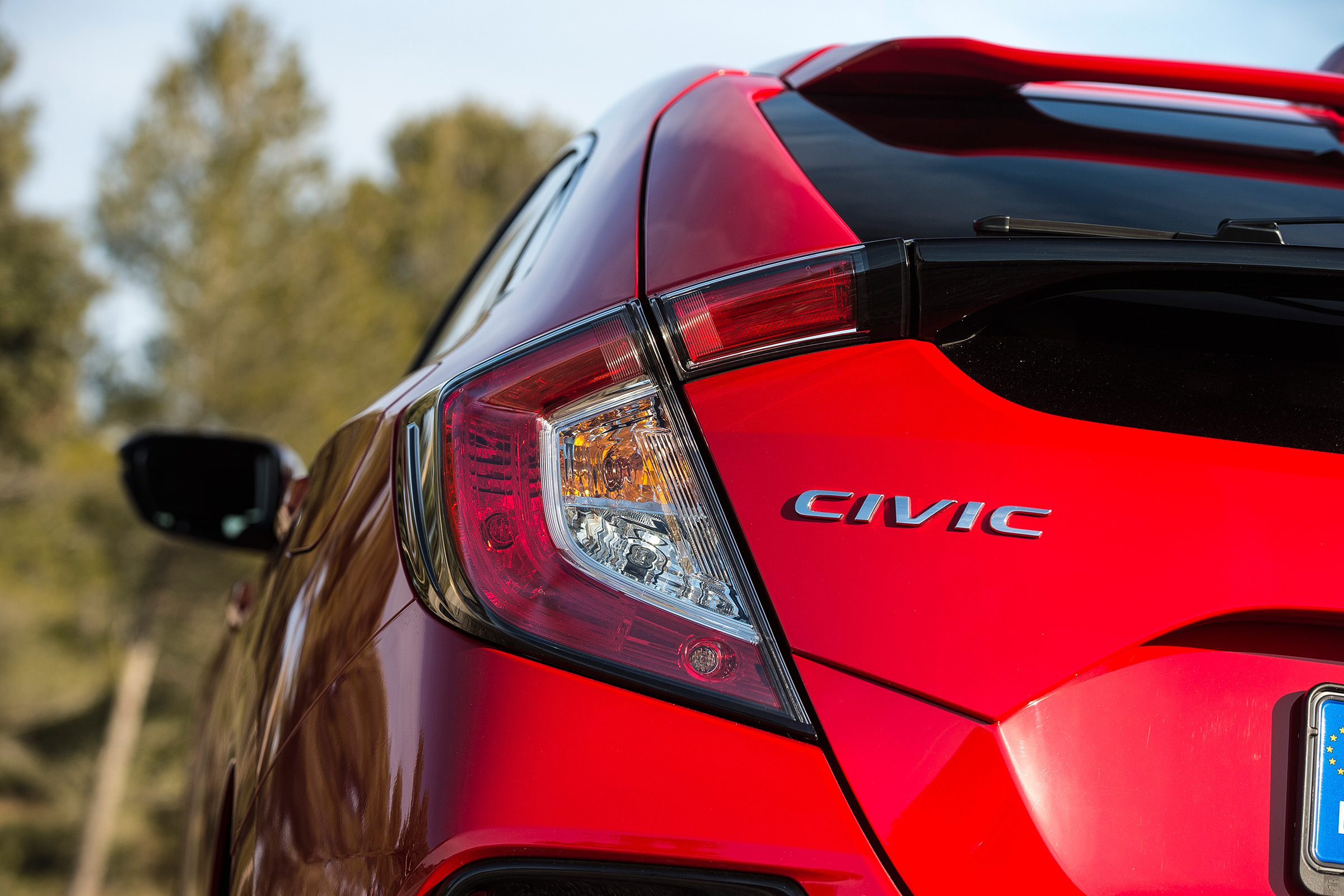 Honda Civic 2017 red - rear light