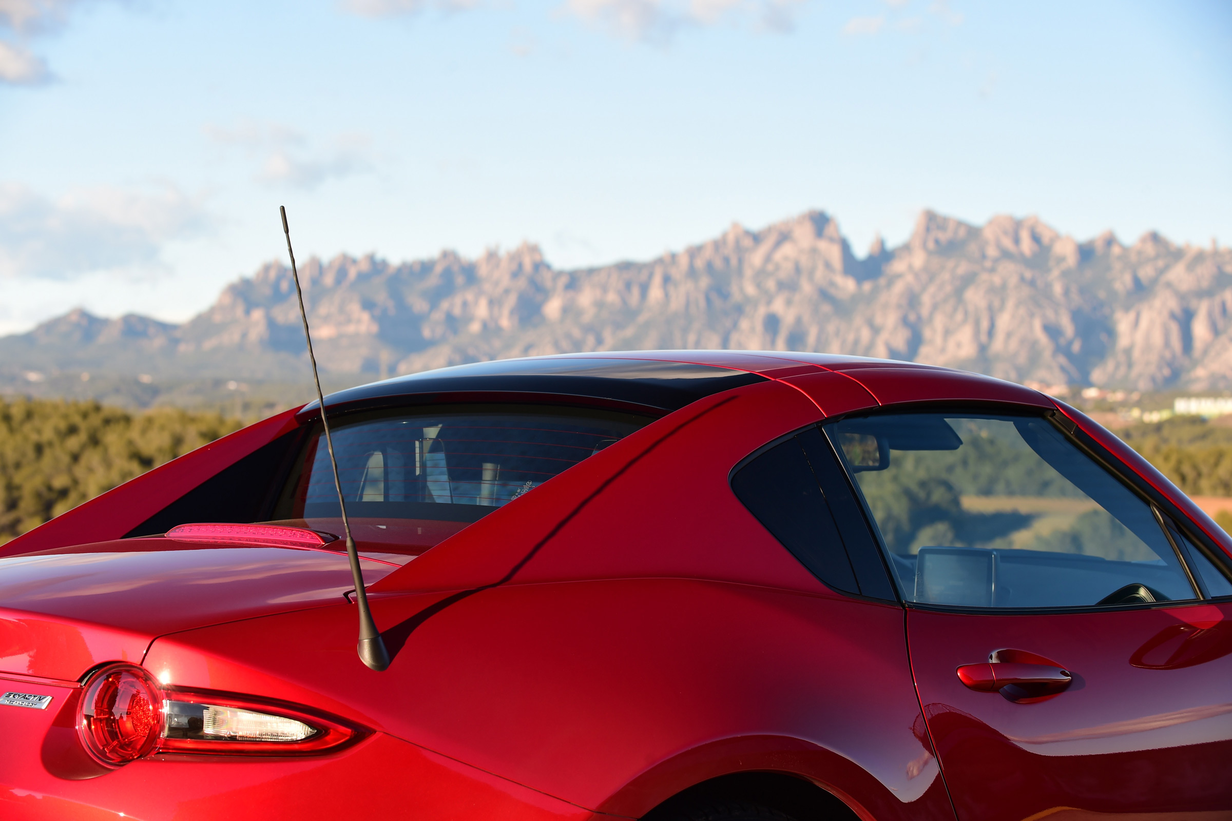 Mazda MX-5 RF 2017 - rear