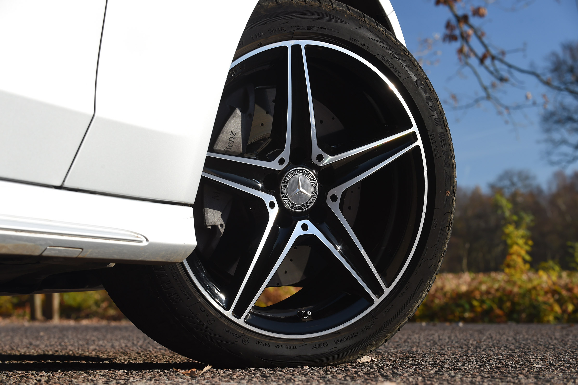 Mercedes C-Class Coupe - wheel detail