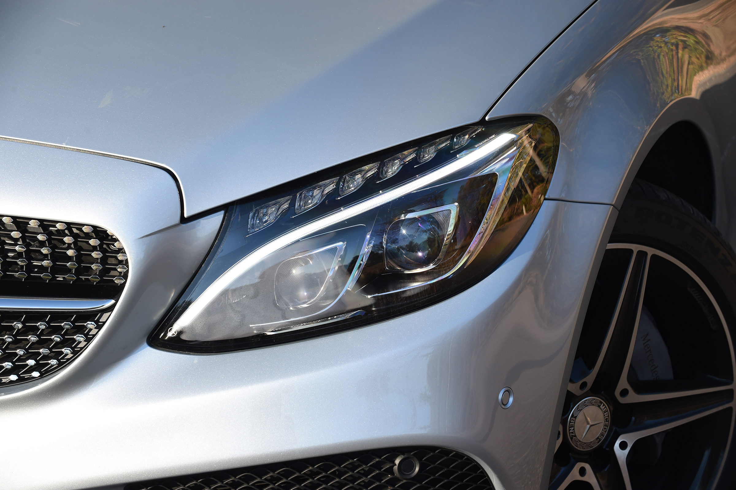 Mercedes C-Class Coupe - front light detail