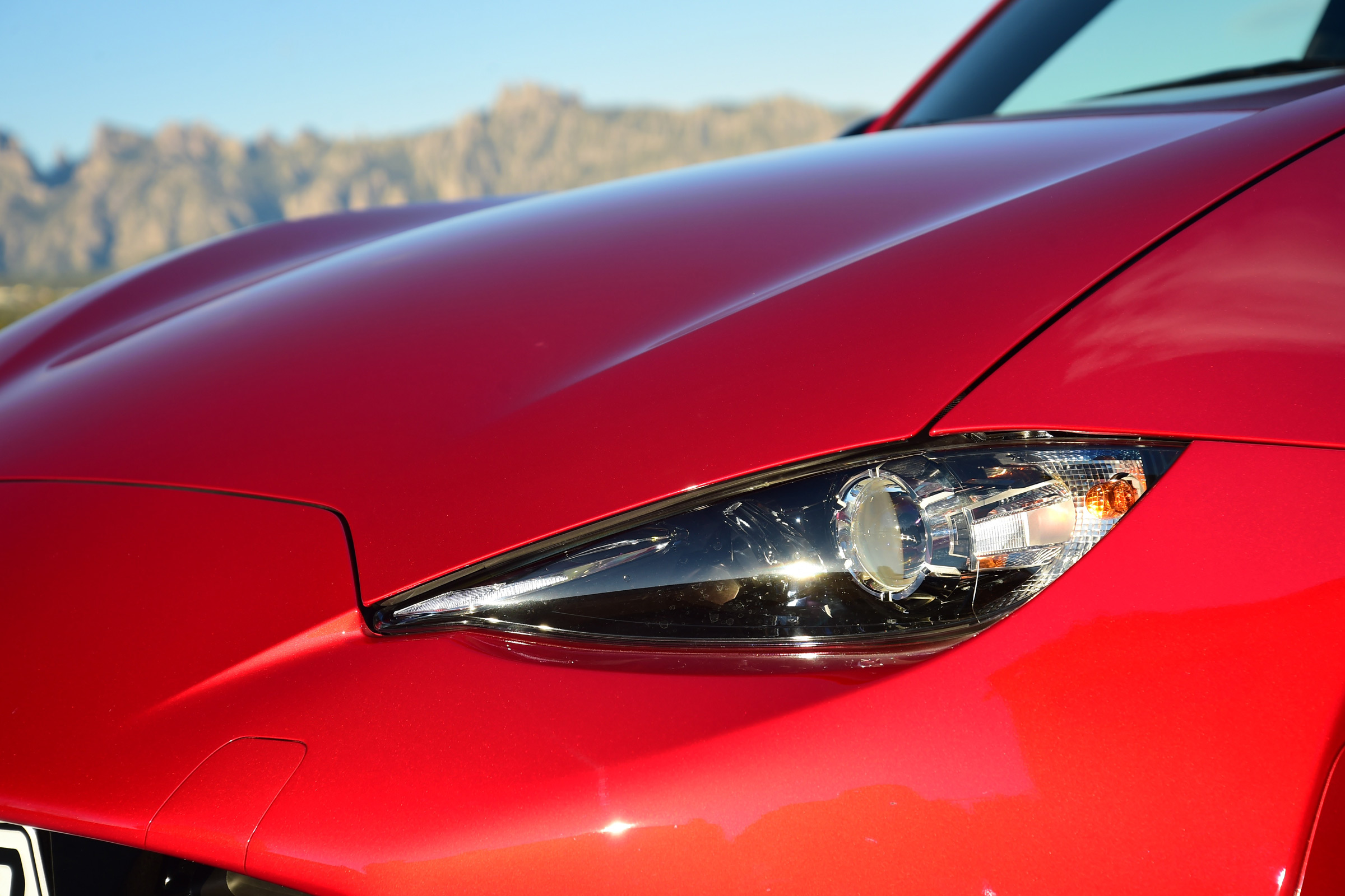 Mazda MX-5 RF 2017 - headlight