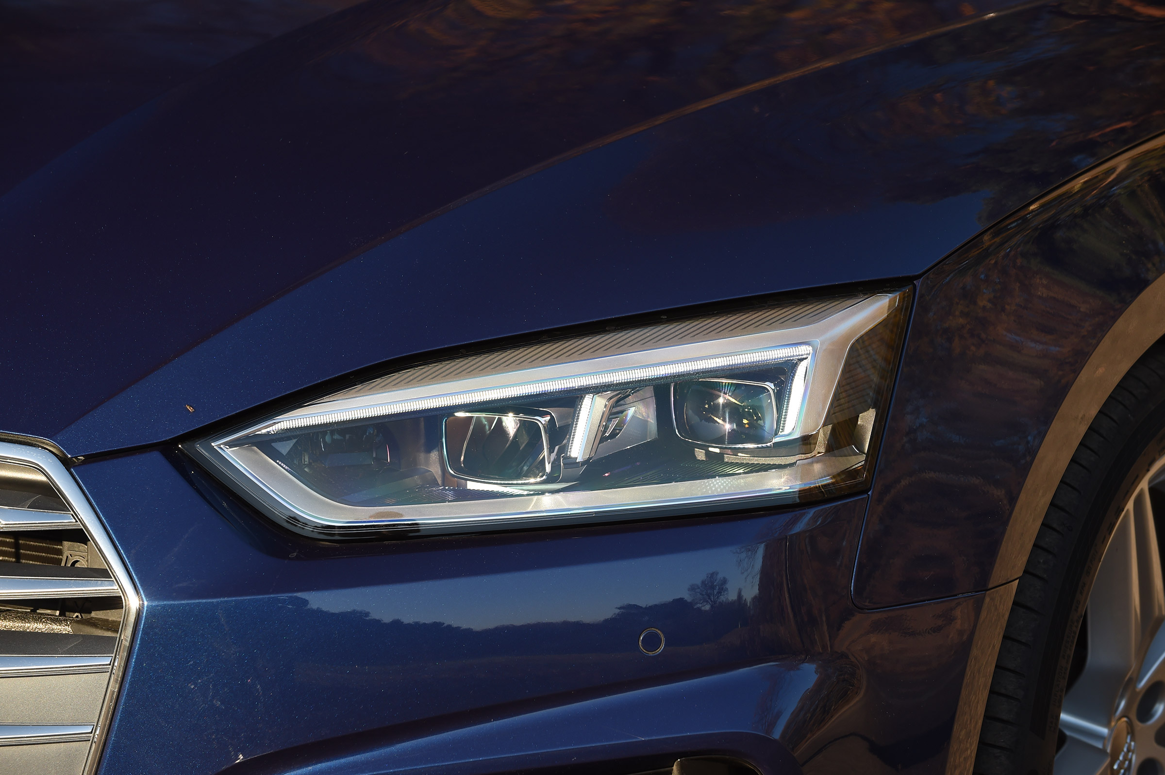 Audi A5 - front light detail