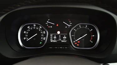 Peugeot Traveller 2017 - instruments
