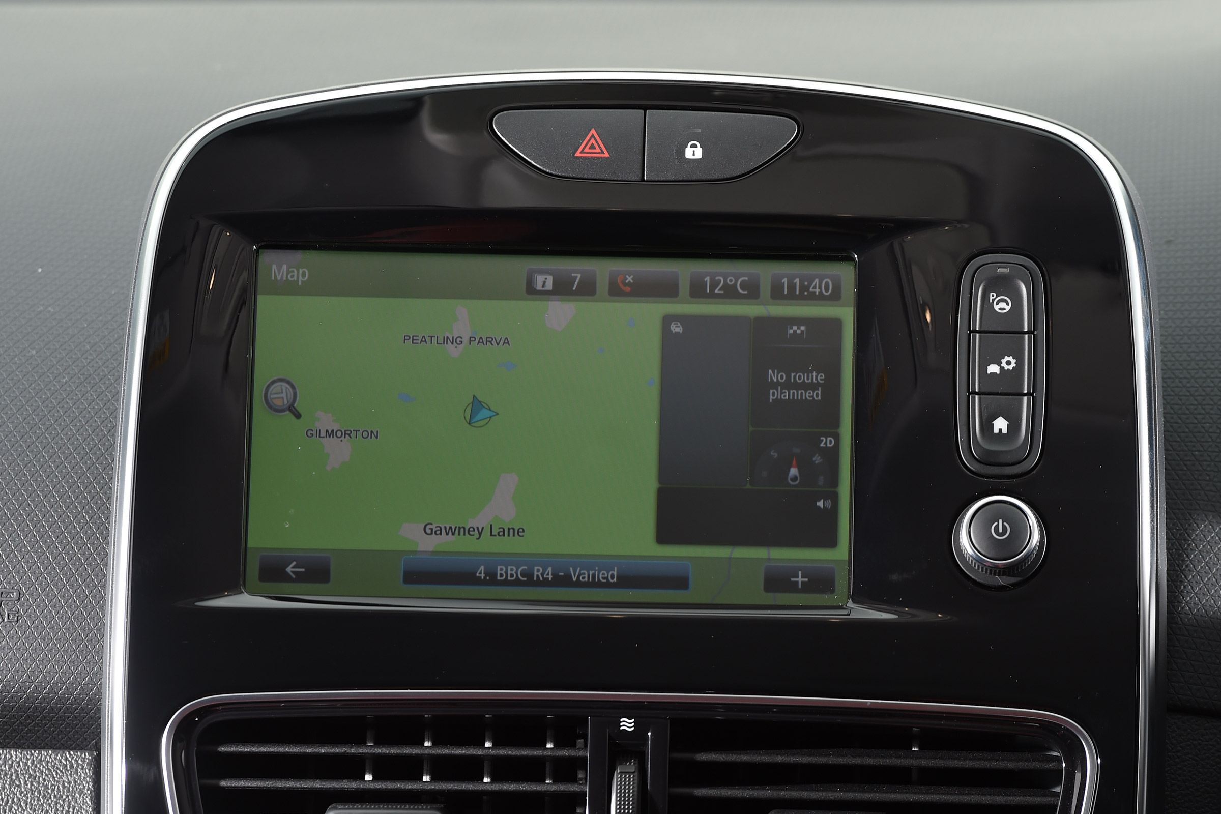 Renault Clio - sat-nav