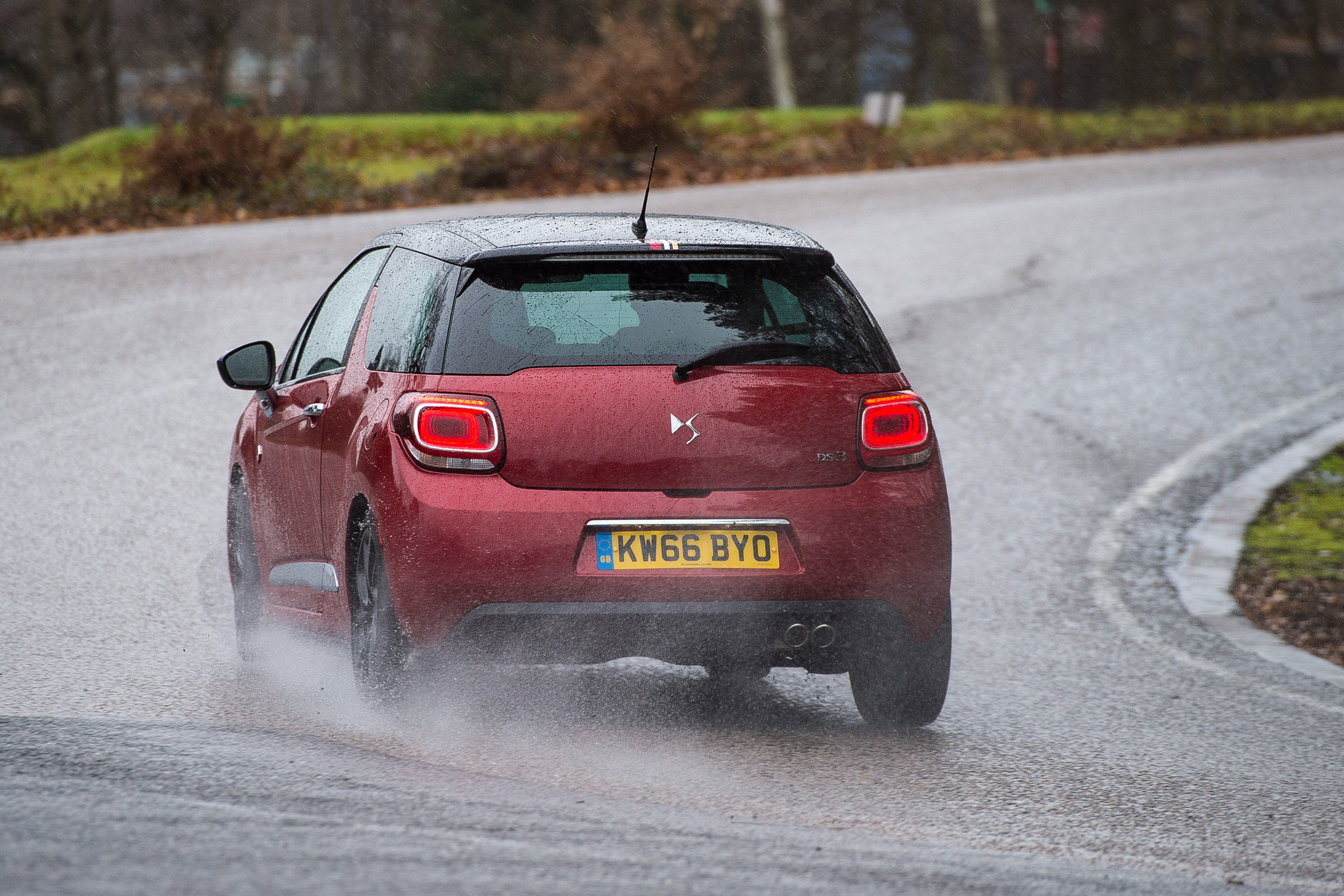 DS 3 Performance Line 2017 - rear cornering
