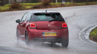 DS 3 Performance Line 2017 - rear cornering