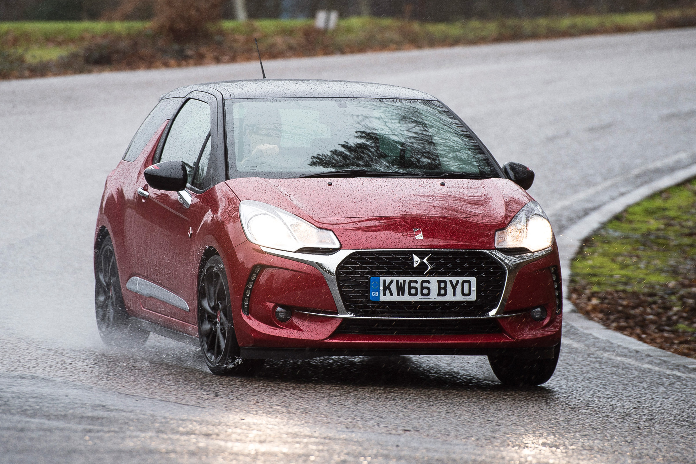 DS 3 Performance Line 2017 - front cornering