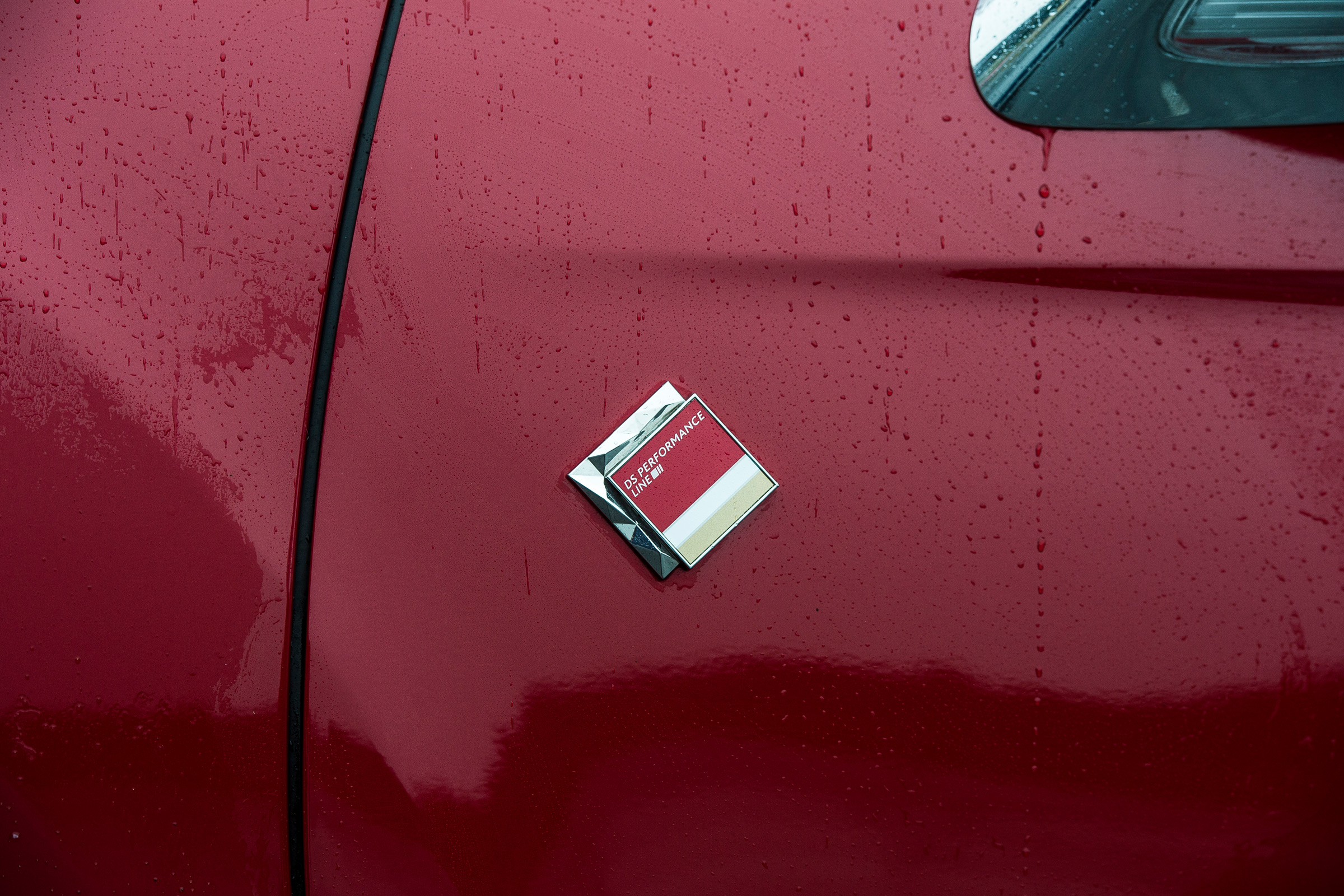 DS 3 Performance Line 2017 - badge
