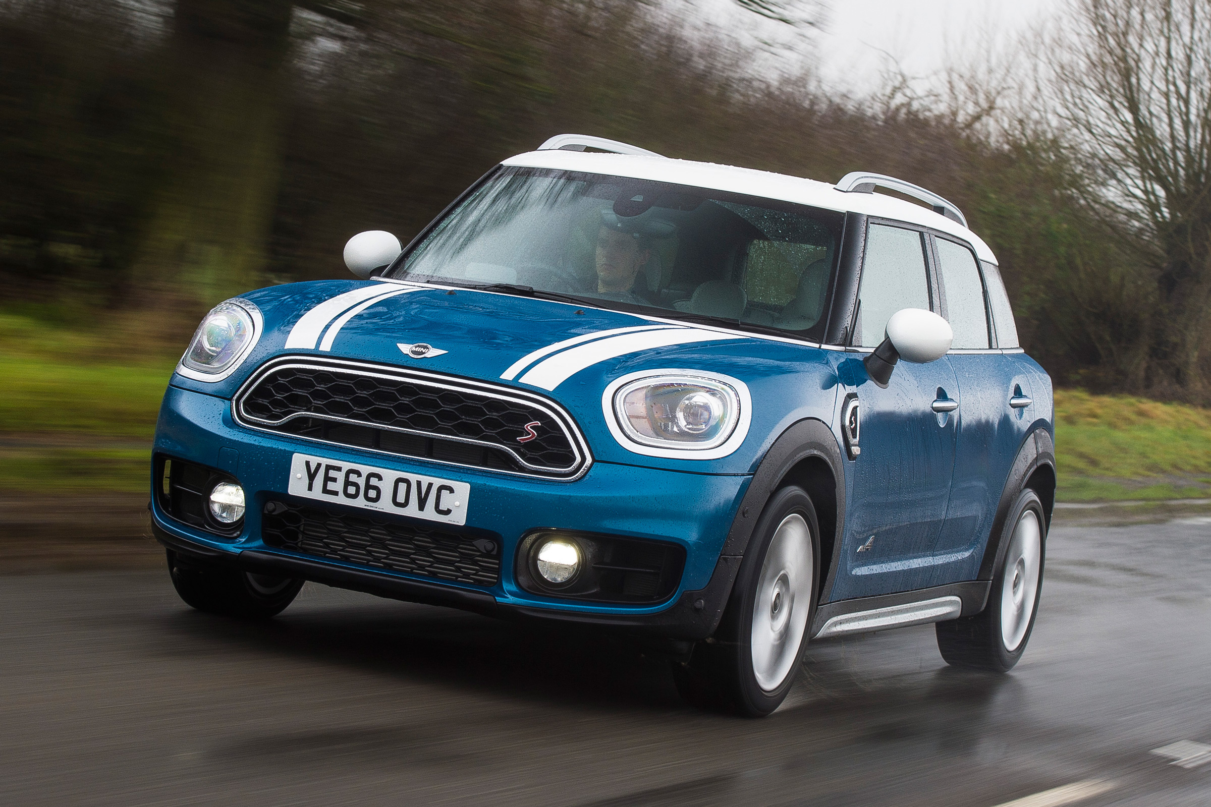 MINI Countryman 2017 - front tracking