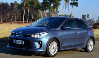 Kia Rio - front