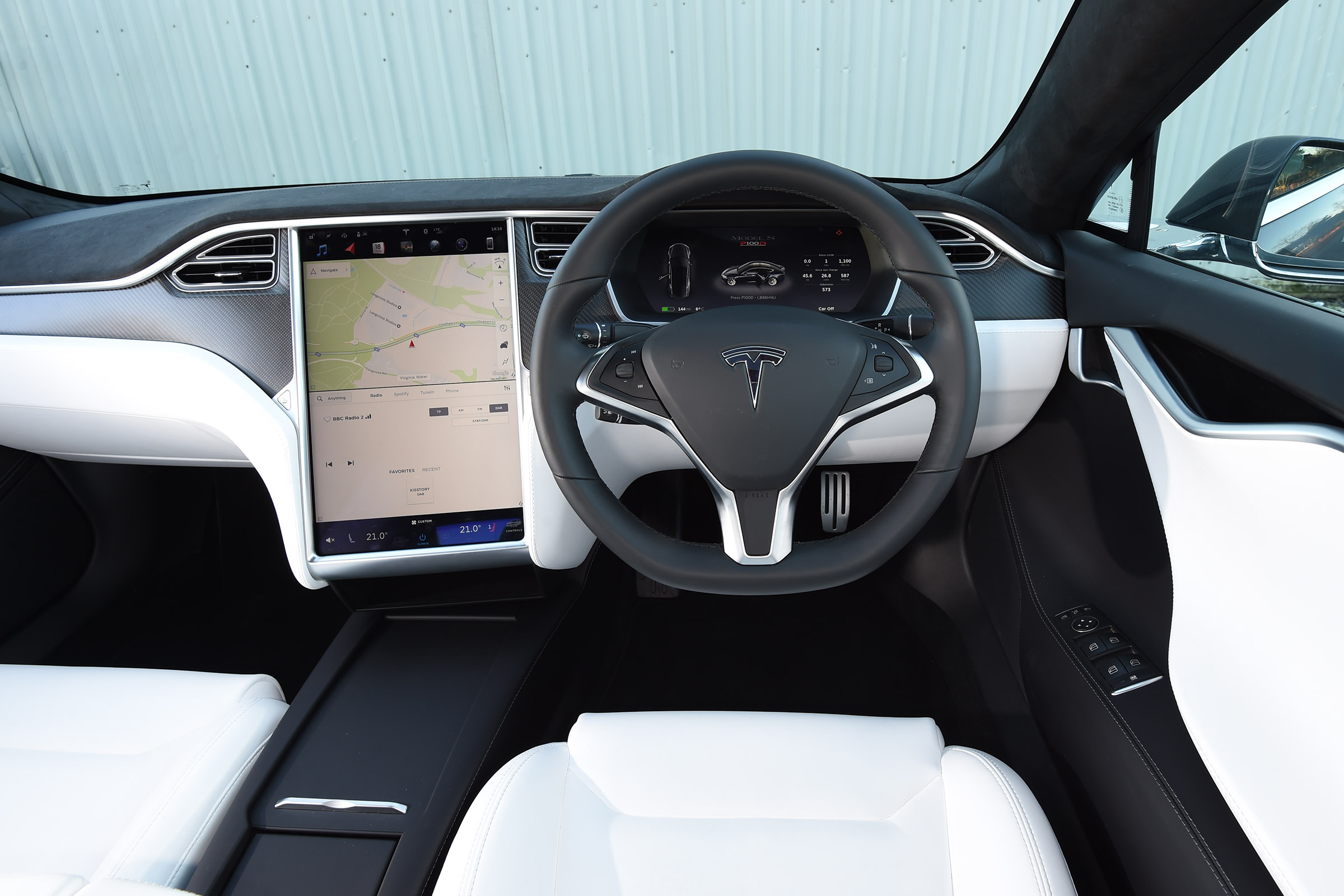 Tesla Model S P100D - dash