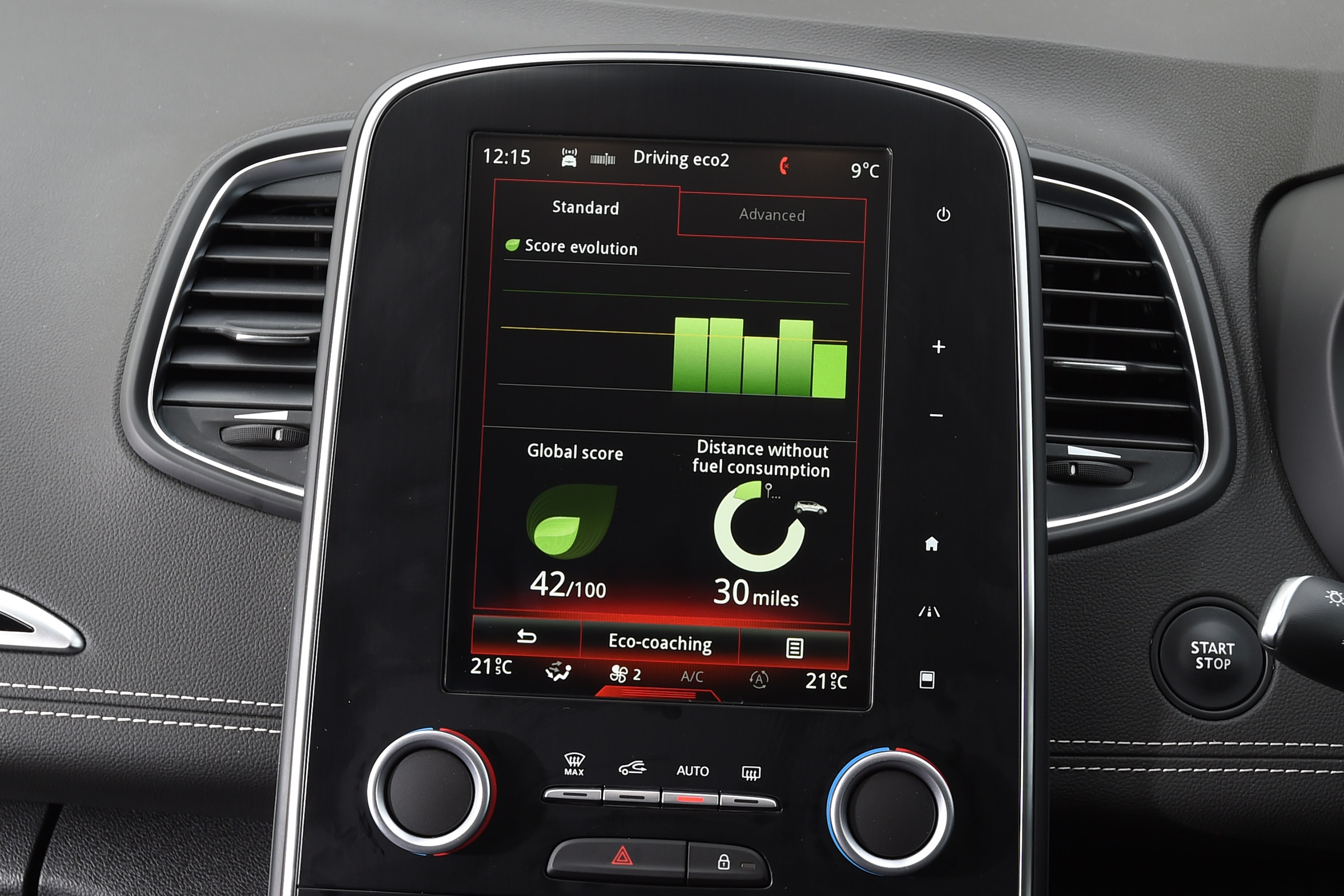 Renault Scenic - infotainment screen