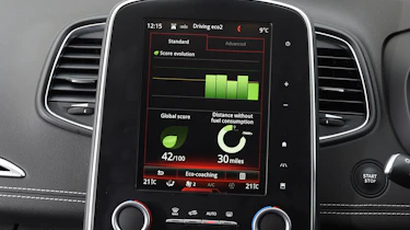 Renault Scenic - infotainment screen