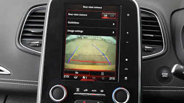 Renault Scenic - reversing camera