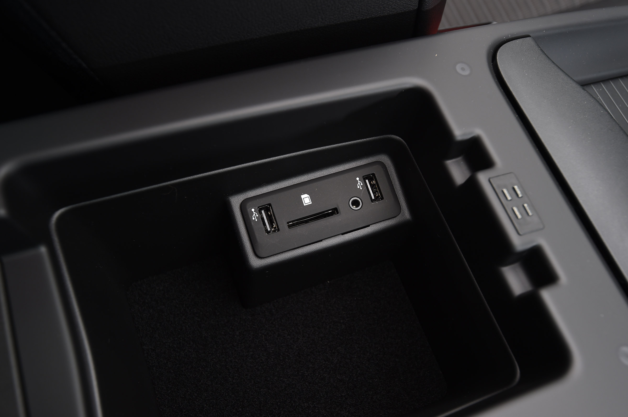 Renault Scenic - USB