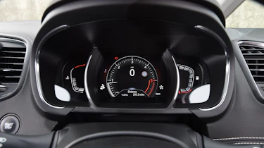 Renault Scenic - dials