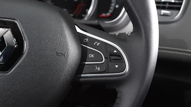 Renault Scenic - steering wheel