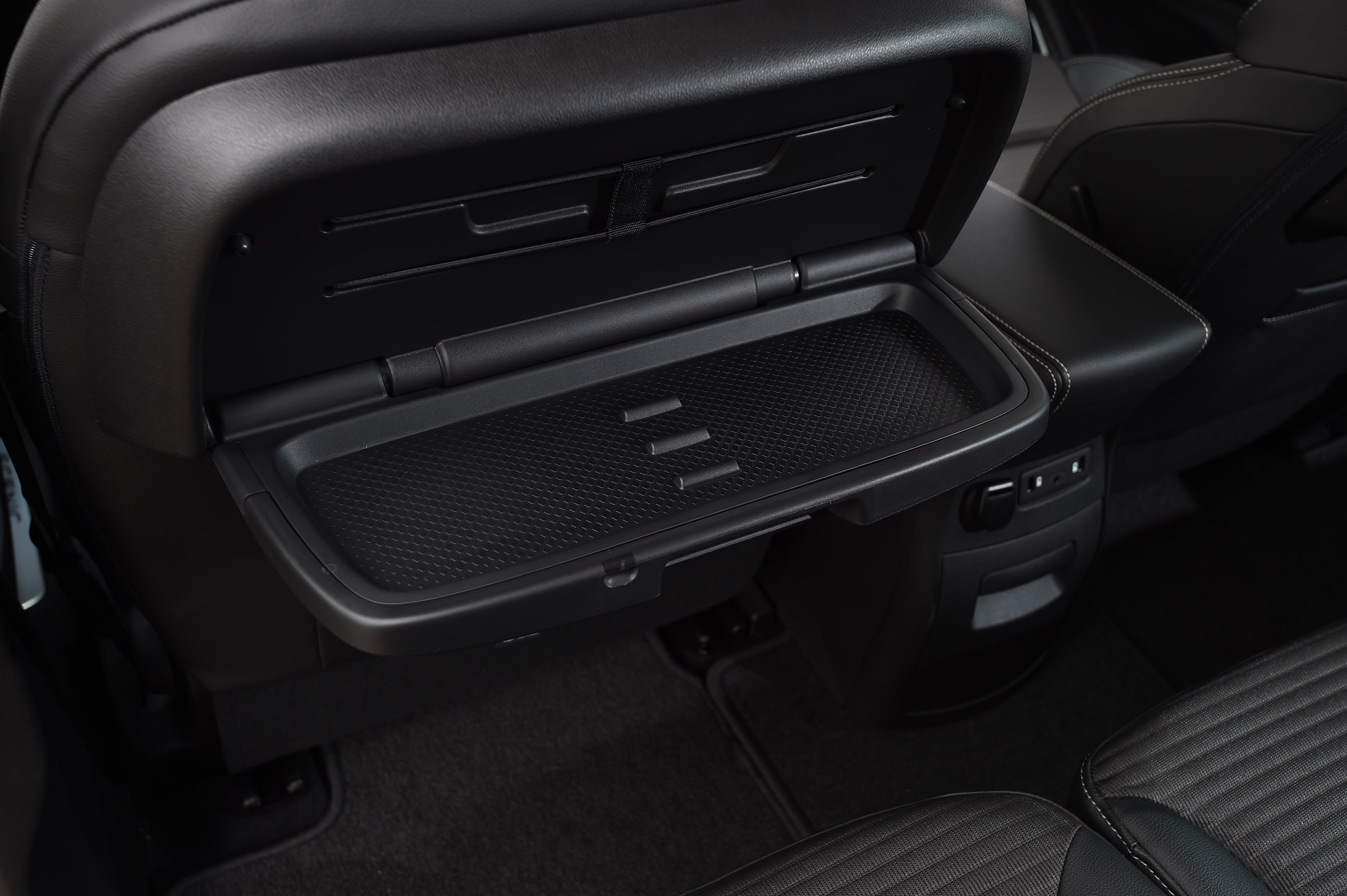 Renault Scenic - tray table