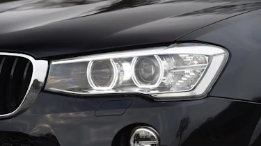 BMW X4 - front light detail