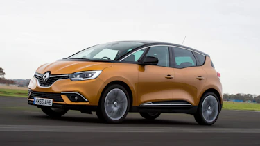 Renault Scenic - front
