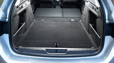 Peugeot 308 SW - boot