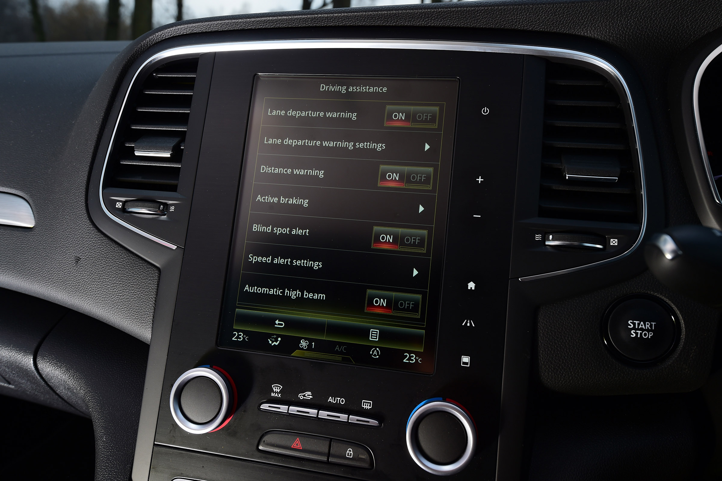 Renault Megane ST - infotainment