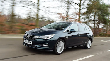 Vauxhall Astra ST - front