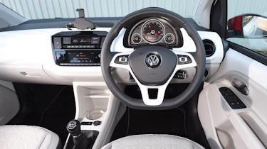 Volkswagen up! 1.0 TSI petrol - dash