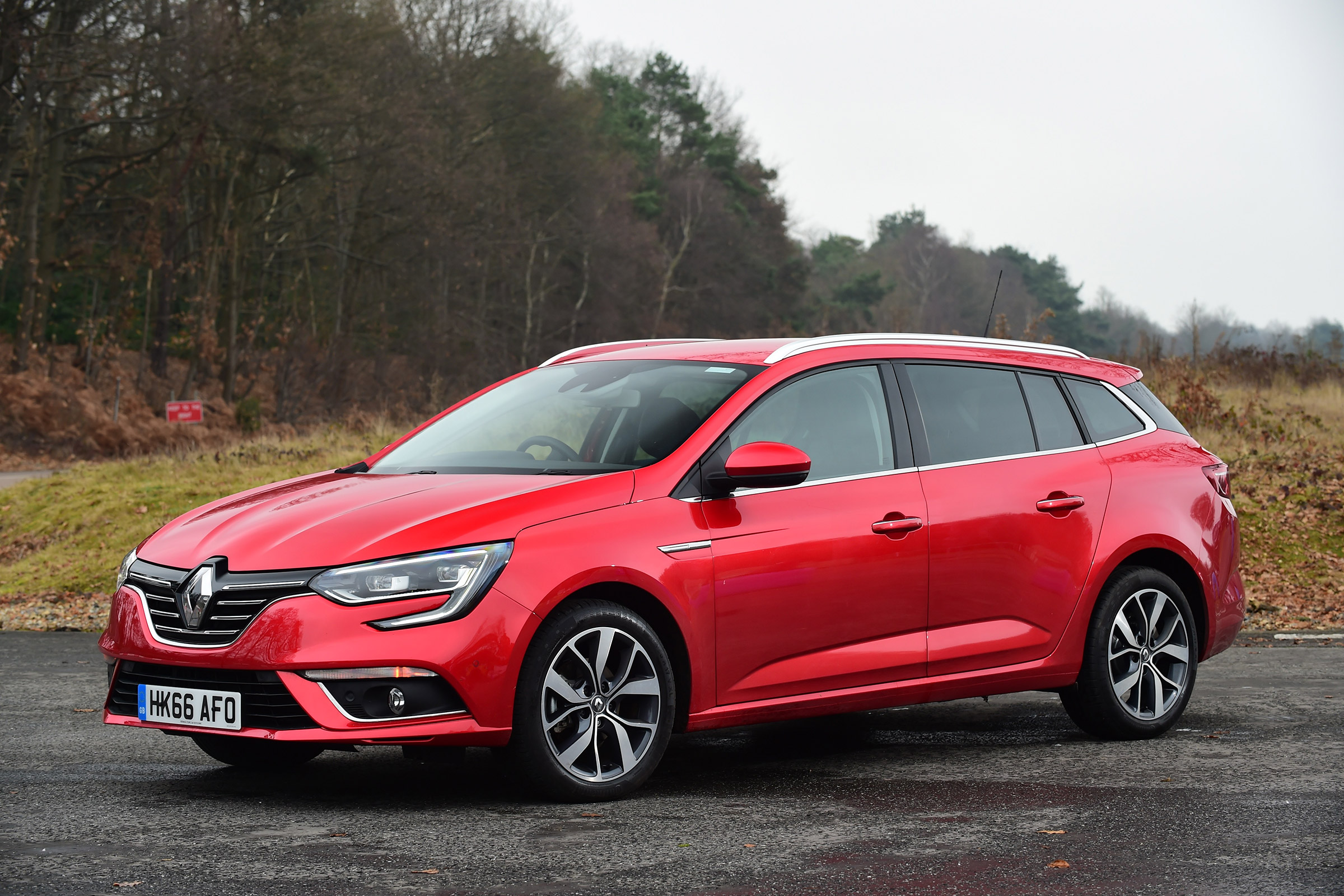 Renault Megane ST - front static