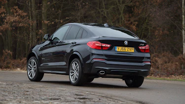 BMW X4 - rear cornering