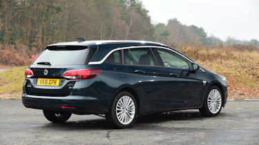 Vauxhall Astra ST - rear static