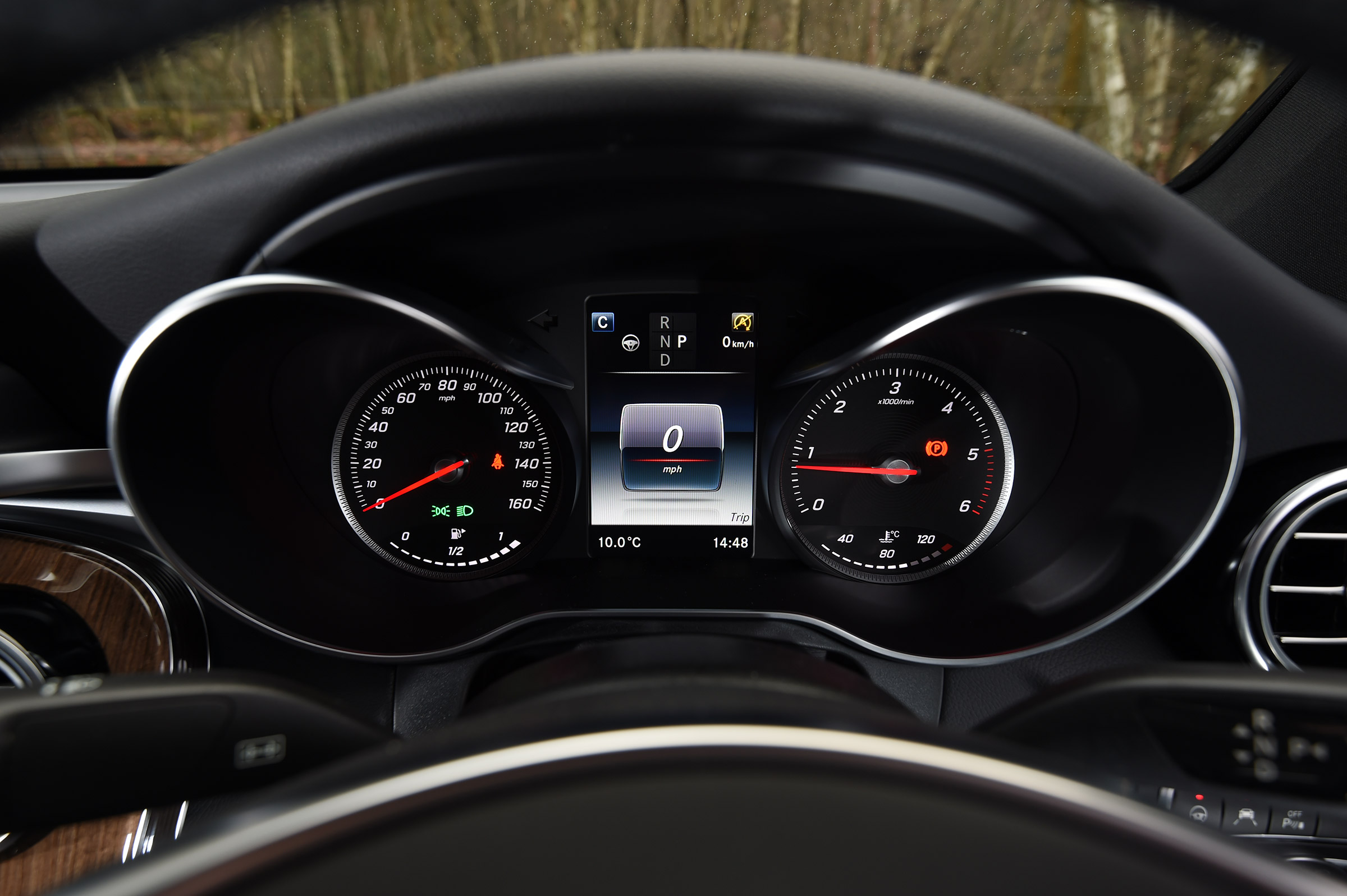 Mercedes GLC Coupe - dials