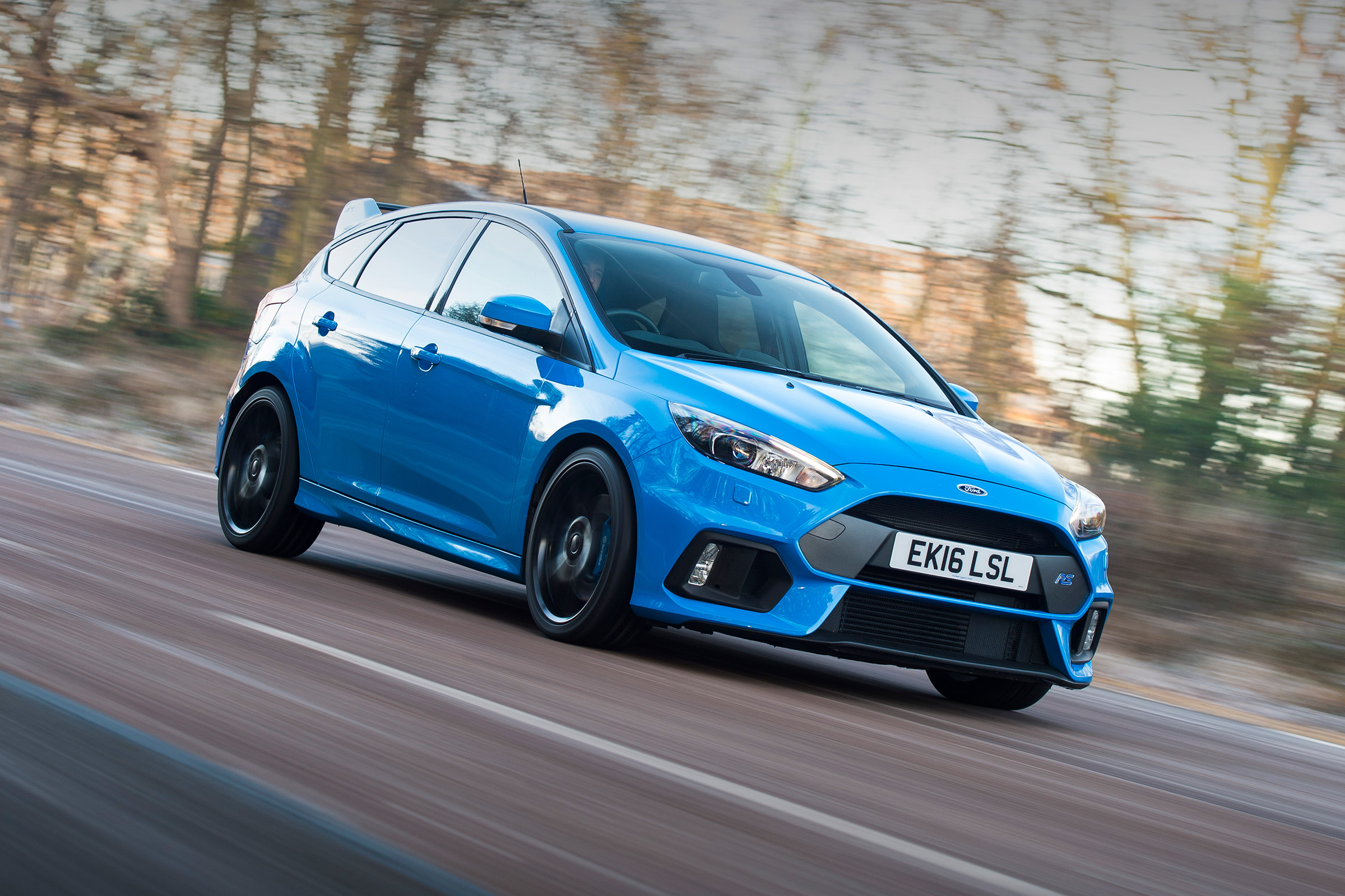 Ford Focus RS Mountune - front action