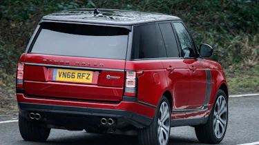 Range Rover SVAutobiography Dynamic 2017 - rear cornering